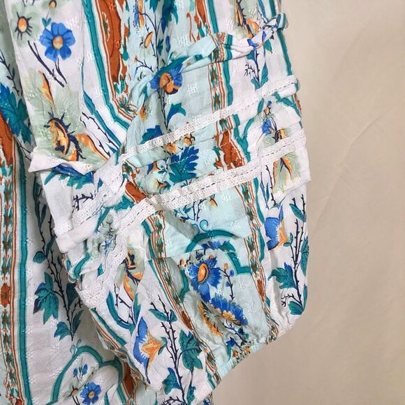 Jane + Delancey Boutique Wallpaper Button Up Blouse Size Medium - Picture 5 of 7